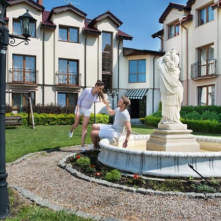 Hotel Orw Magnat Zieleniewo  Exteriér fotografie